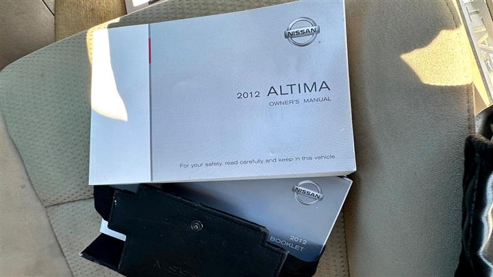 $9995 : 2012 Altima image 9