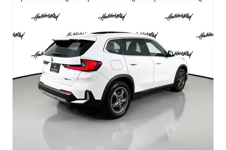 $26500 : BMW X1 2023 AWD xDrive28i 4d image 5