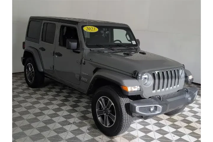 $29998 : Jeep Wrangler 2023 4x4 Sahar image 2