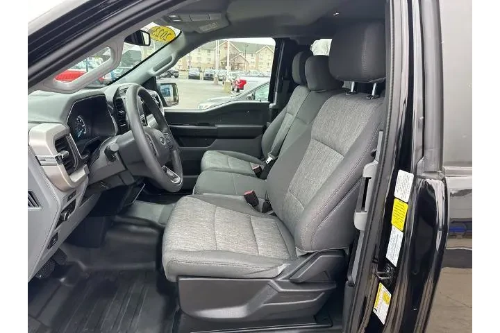 $31900 : Ford F-150 2023 4x2 XL 4dr S image 10