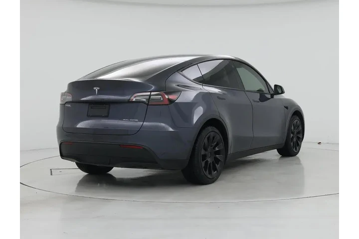 $33998 : Tesla Model Y 2023 AWD Long image 8