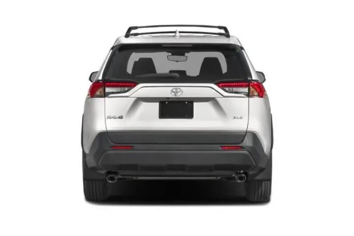 $29000 : Toyota RAV4 2022 AWD XLE 4dr image 5