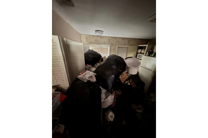 Magic drywall and junk removal image 8