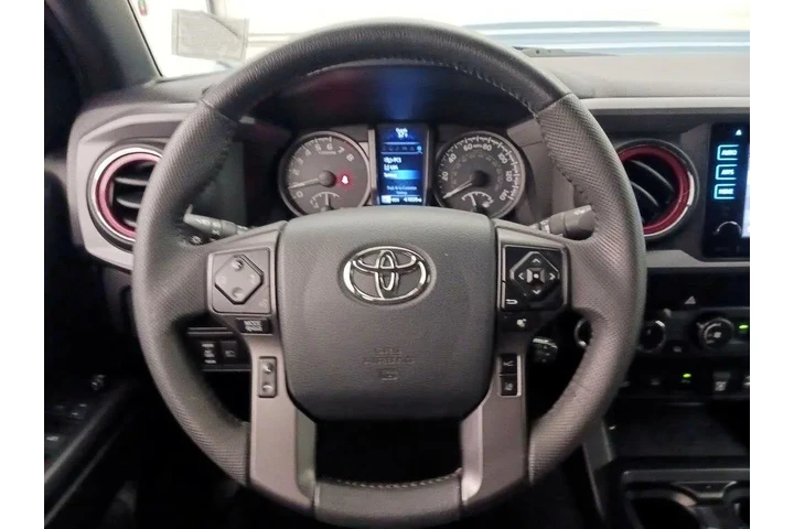 $35998 : Toyota Tacoma 2019 4x4 TRD S image 10