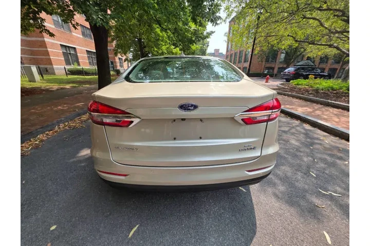 $15995 : 2019 Fusion Hybrid SE image 6