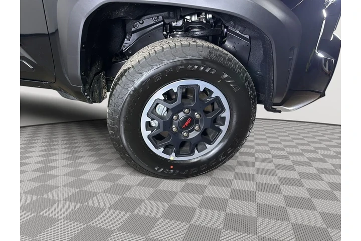 $45000 : Gold Certified 2025 Tacoma TR image 6