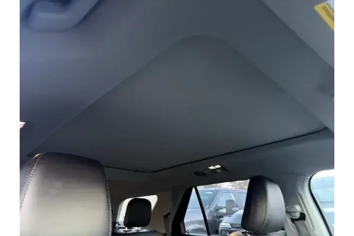 $30877 : Ford Explorer 2022 AWD XLT 4 image 6