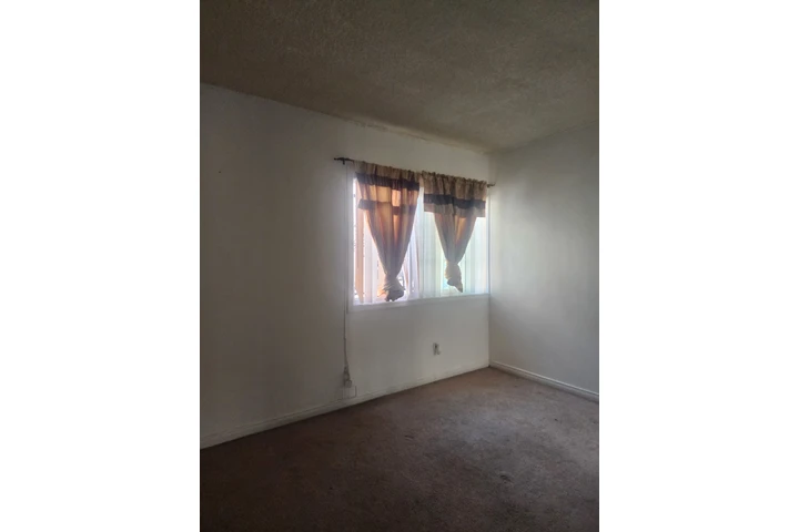 $900 : Cuarto image 4