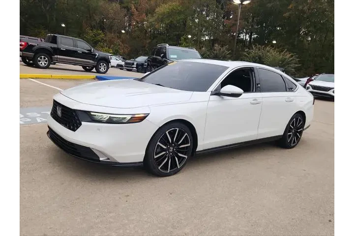 $30703 : Honda Accord Hybrid 2023 Tou image 1