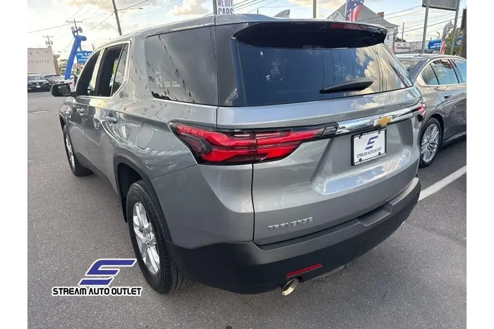 $22590 : Chevrolet Traverse 2023 LS 4 image 8