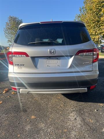 $29495 : PRE-OWNED 2019 HONDA PILOT EX image 2