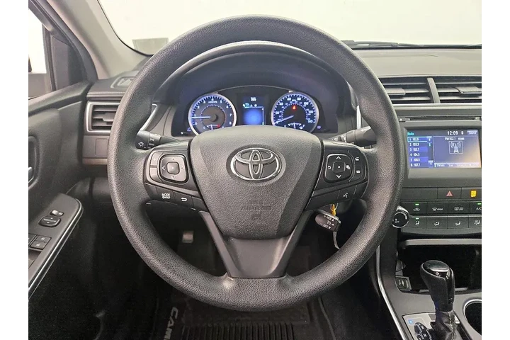 $17998 : Toyota Camry 2017 LE 4dr Sed image 10