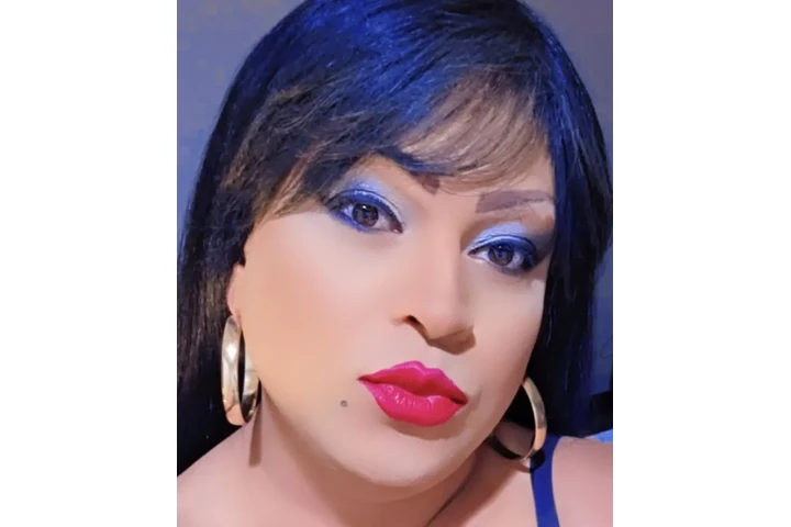 Elizabeth Olmos transexual image 1