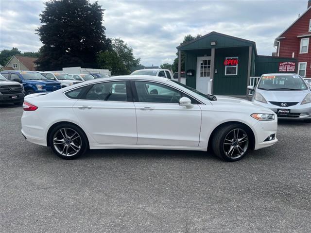 $9990 : 2014 Fusion image 2