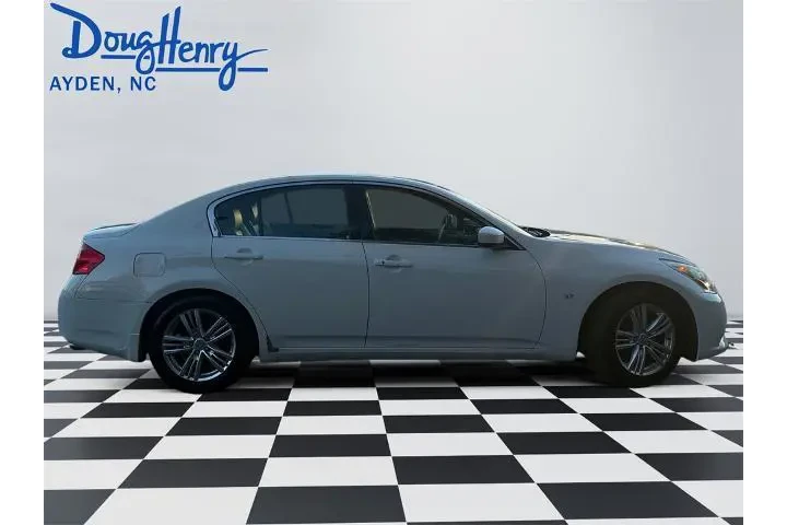 $7399 : INFINITI Q40 2015 4dr Sedan image 6