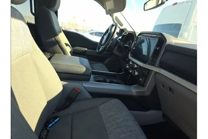 $38000 : Ford F-150 2022 4x4 XLT 4dr image 8