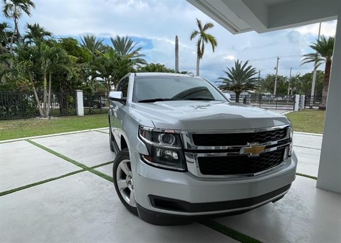 $15000 : 2018 Chevrolet Tahoe LS image 1