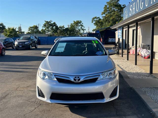 $12995 : 2012 Camry LE image 3