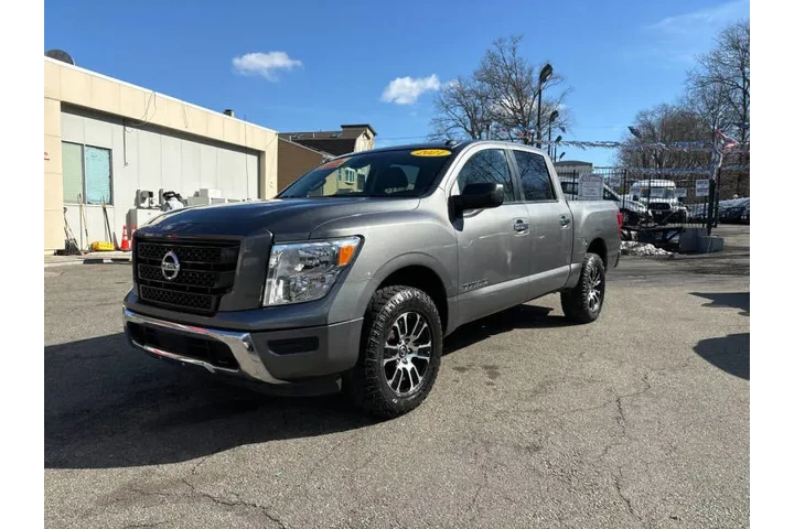 $21499 : 2021 Titan SV image 4