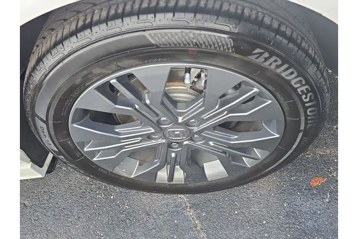 $38990 : Honda Odyssey 2025 Touring 4 image 7