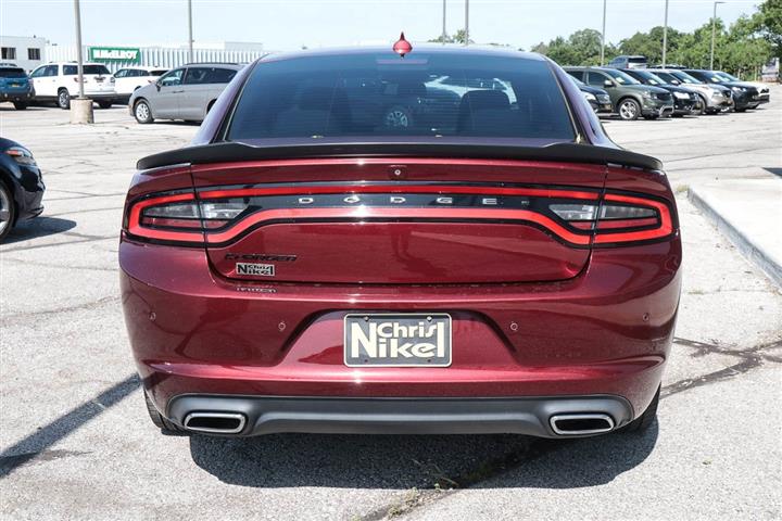 $18949 : 2018 Charger SXT Plus image 5