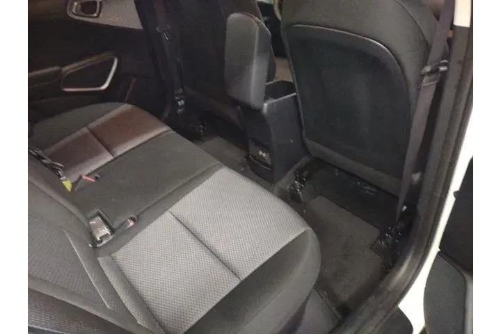 $19900 : Kia Soul 2023 S 4dr Crossove image 9