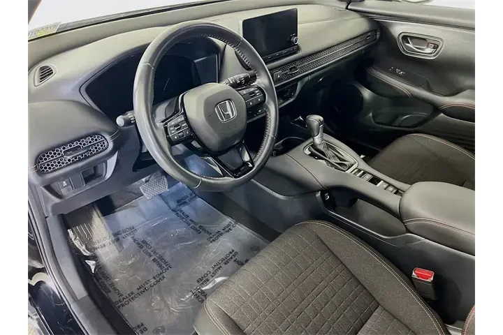 $23900 : Honda HR-V 2023 AWD Sport 4d image 9