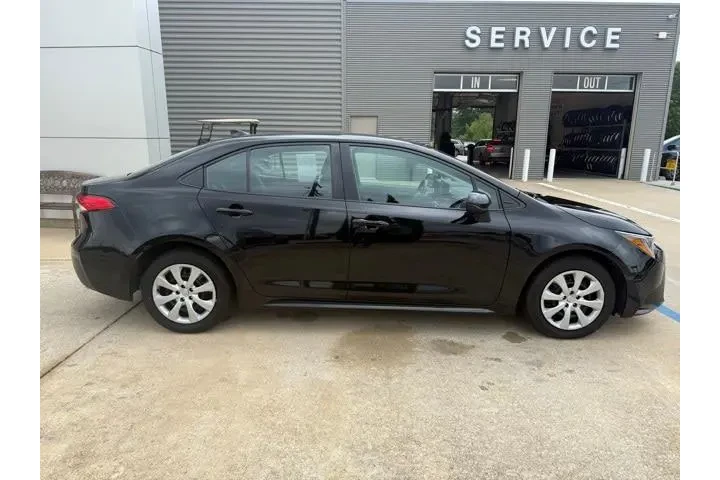 $19226 : Toyota Corolla 2023 LE 4dr S image 5