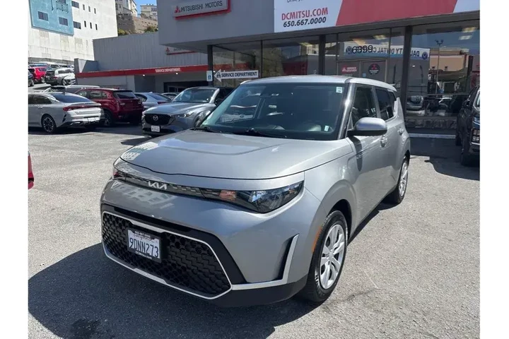 $16188 : Kia Soul 2023 S 4dr Crossove image 3