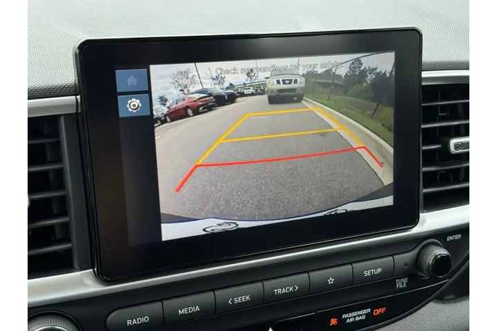 $22128 : Hyundai VENUE 2026 SE 4dr Cr image 2