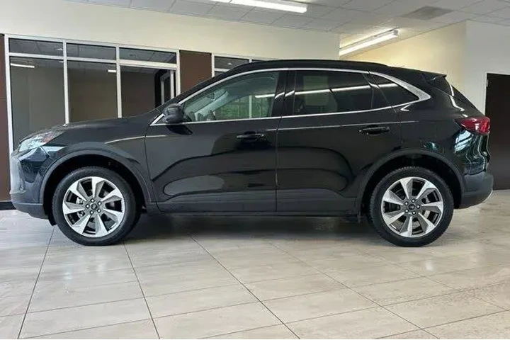 $27844 : Ford Escape 2025 AWD Platinu image 7