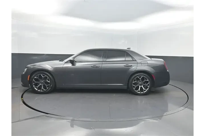 $15801 : Chrysler 300 2019 S 4dr Seda image 2