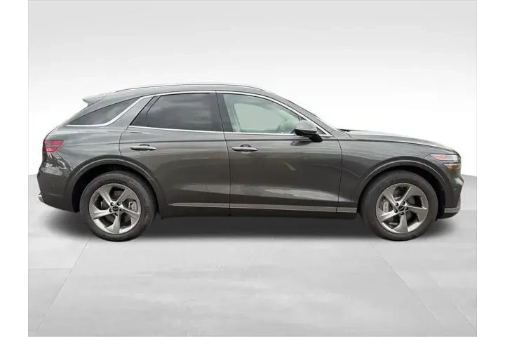 $60 : Genesis GV70 2026 AWD 2.5T A image 2