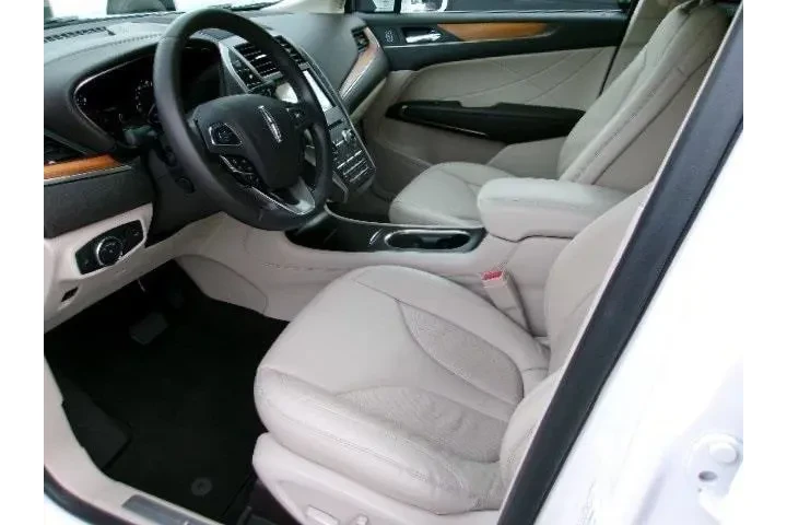 $27996 : Lincoln Corsair 2021 AWD Sta image 9