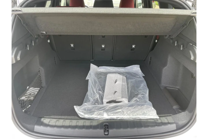 $54000 : 2025 BMW con Premium Package! image 5
