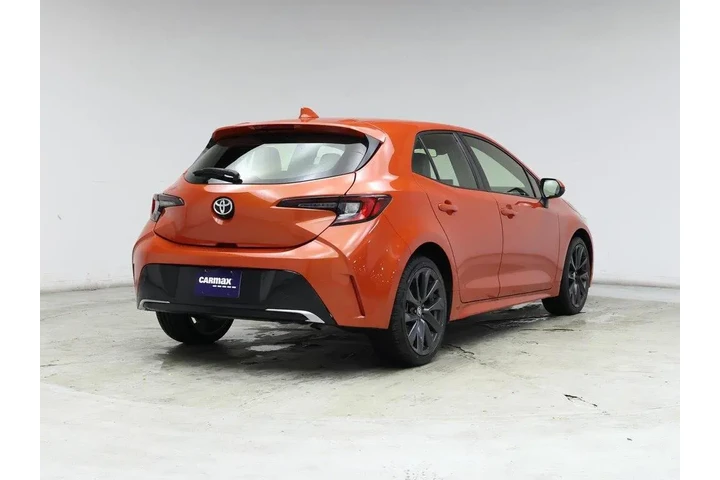 $23998 : Toyota Corolla Hatchback 202 image 8