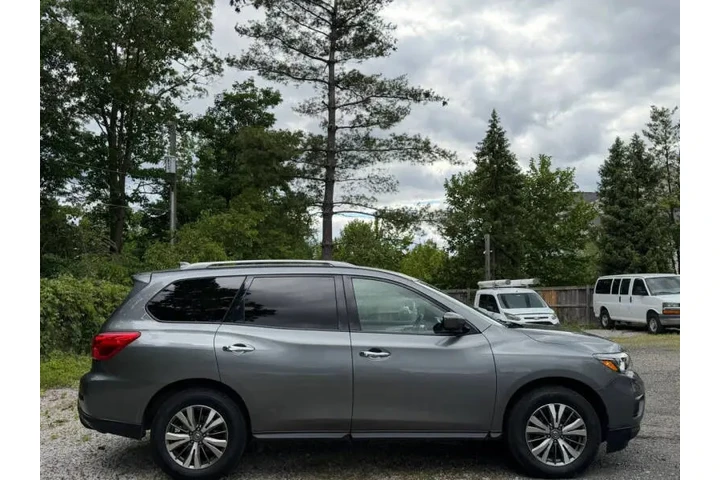 $14550 : 2020 Pathfinder SL image 9