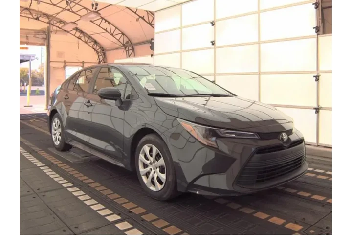 $16490 : Toyota Corolla 2024 LE 4dr S image 4