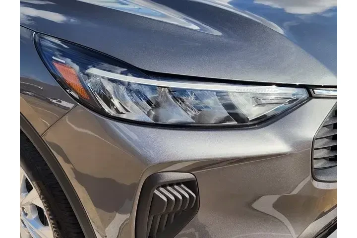 $23699 : Ford Escape 2024 AWD Active image 9