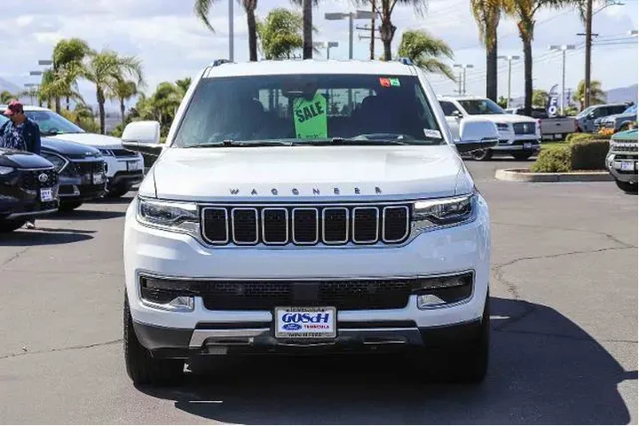 $37995 : Jeep Wagoneer 2022 4x4 Serie image 4