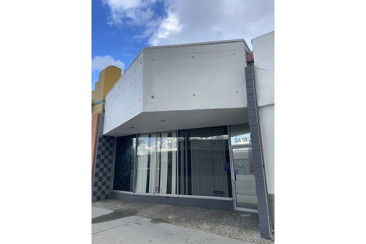 $1895 : Montebello, commercial space image 1