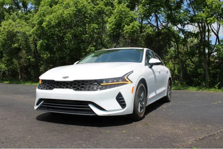 $24995 : 2021 K5 LXS image 1