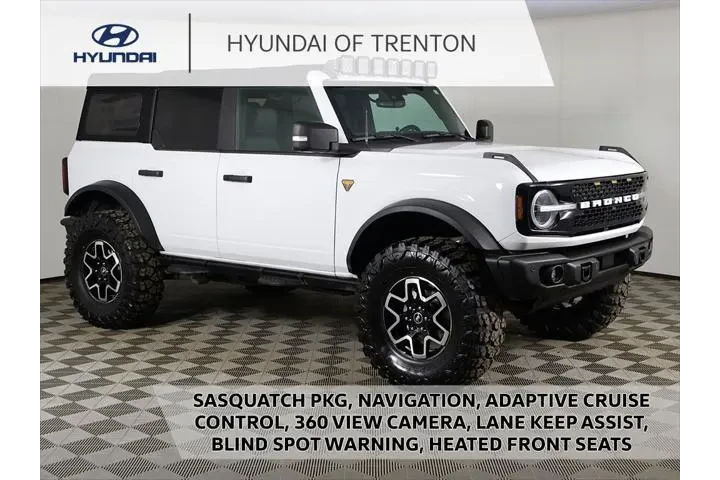 $39599 : Ford Bronco 2022 4x4 Base Ad image 1