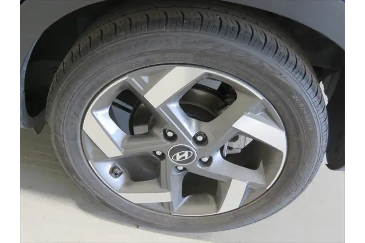 $18950 : Hyundai VENUE 2022 SEL 4dr C image 9