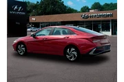 $21697 : Hyundai ELANTRA 2024 SEL 4dr thumbnail