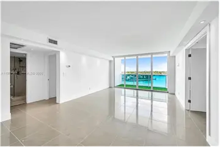 $4300 : Rental property with 2 bedro image 4