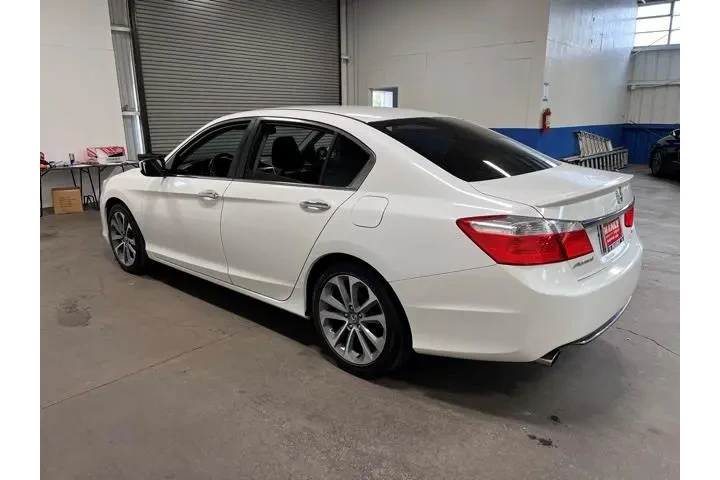 $15498 : Honda Accord 2014 Sport 4dr image 3