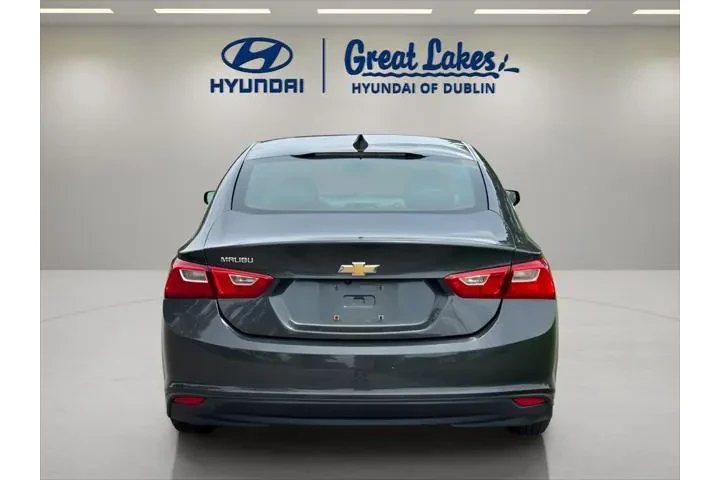 $9766 : Chevrolet Malibu 2018 LS 4dr image 4