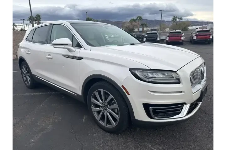 $21778 : Lincoln Nautilus 2019 Select image 3