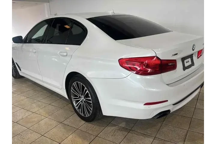 $28995 : BMW 5 Series 2019 AWD 540i x image 6